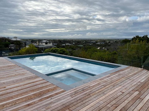 Ocean Panorama Atop The Rye Tea Trees - Accommodation Broadbeach 0