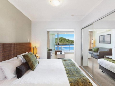 Ocean Panorama - 1 Bedroom Oceanview Apt - Accommodation Broadbeach 0