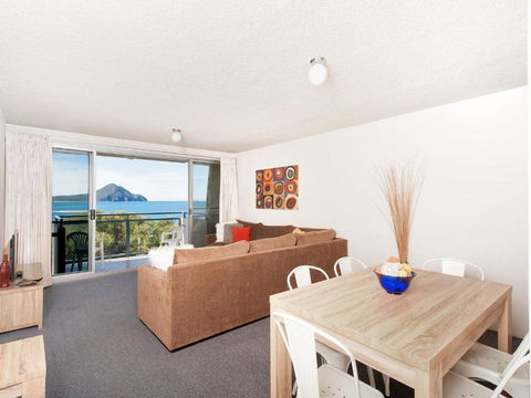 Ocean Shores Unit 10 27 Weatherly Close - Accommodation Broadbeach 0