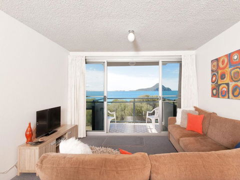 Ocean Shores Unit 10 27 Weatherly Close - Accommodation Broadbeach 1