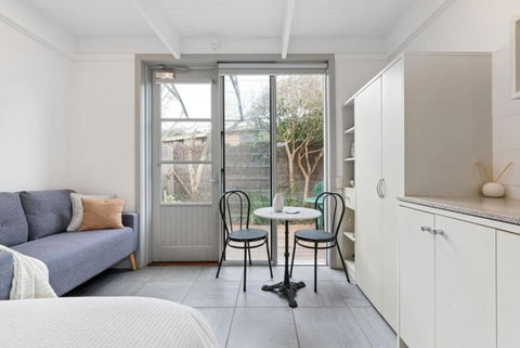 Oceanic Apartment 6A - Accommodation Broadbeach 2