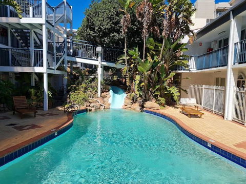 Oceanic Escape 50m To Beach - Accommodation Broadbeach 2