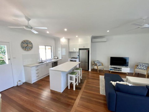 Oceans 12 - Accommodation Broadbeach 0