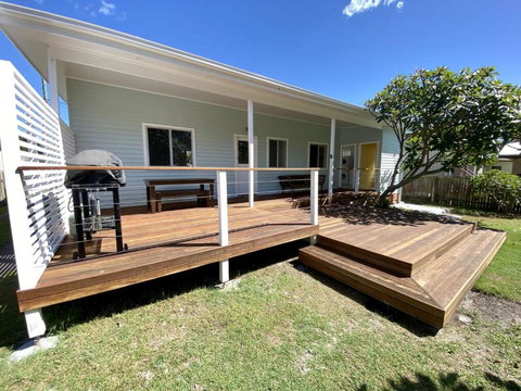 Oceans 12 - Accommodation Broadbeach 1