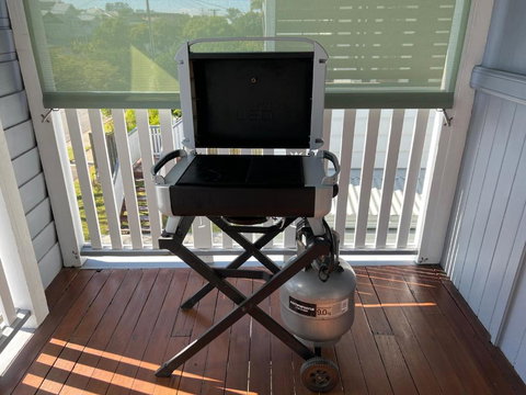 Old Queensland Charm Entire Upper Level - Accommodation Broadbeach 1