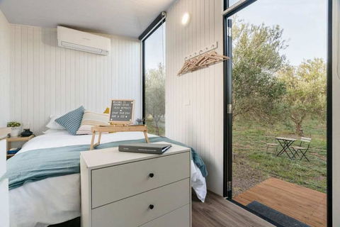 Olive Grove Retreat 3 By Tiny Away - Accommodation Broadbeach 3