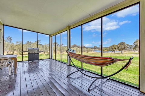 Olives And Vines At Majors Lane - Accommodation Broadbeach 0