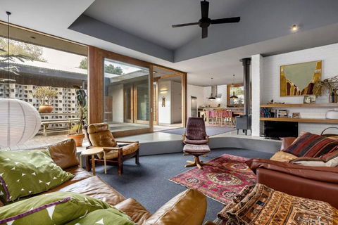 One-Dunny Beach House - Accommodation Broadbeach 2