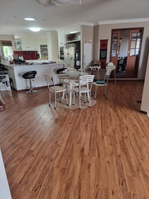 Open Plan Large Home - Accommodation Broadbeach 0