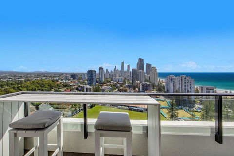 Opus Luxe 21st Flr Stunning Ocean Views - Accommodation Broadbeach 2