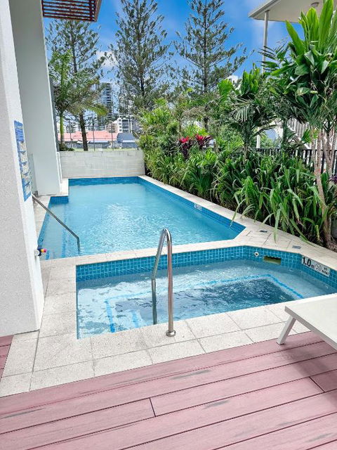 Opus Luxe 21st Flr Stunning Ocean Views - Accommodation Broadbeach 3