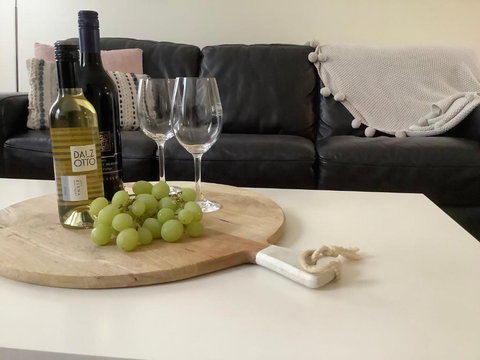 Orange Tree Cottage - Accommodation Broadbeach 2