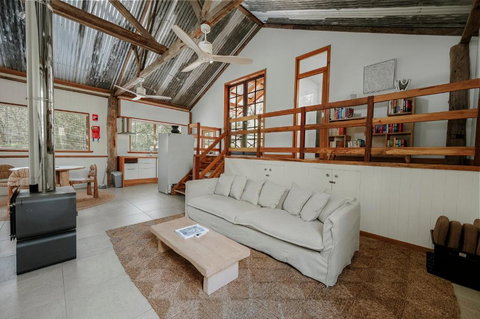 Orchard Cottage - Quiet Farm Escape - Accommodation Broadbeach 0