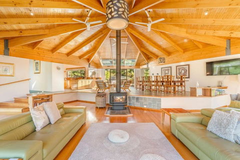 Osprey Lodge - Accommodation Broadbeach 1
