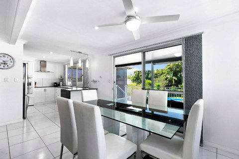 Our Happy Place At Burrum Whole - Accommodation Broadbeach 3