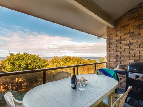 Oceanside 04 Sea Bliss - Accommodation Broadbeach 1