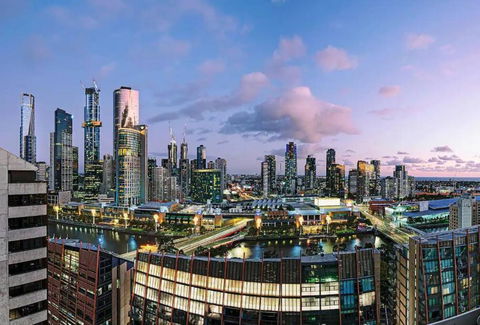 One Bedroom Apartment I Parking I River View I Walk To Crown - Accommodation Broadbeach 0