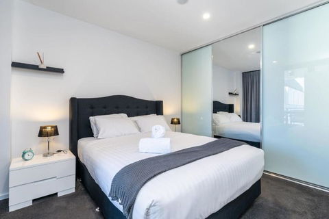 Park Avenue Apt In The Heart Of The City - Accommodation Broadbeach 0