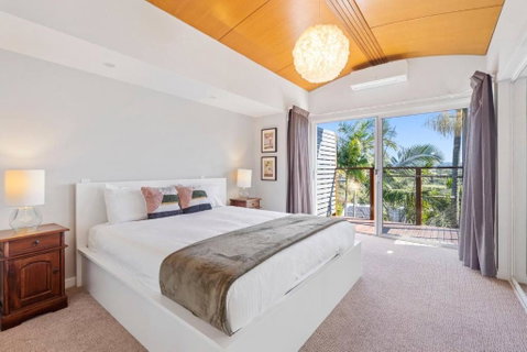 Paradise Palms - Resort Retreat With Panoramic Views - Accommodation Broadbeach 1