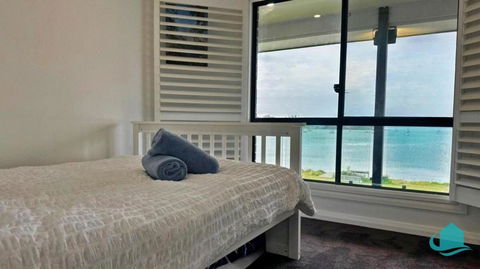 Peace In Paradise Near Nelson Bay- Waterviews, Spa, Adventures - Accommodation Broadbeach 1