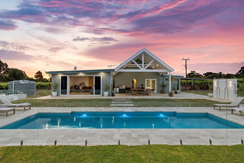 Pethick House - Accommodation Broadbeach 2