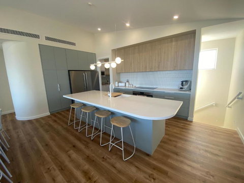 Pleasant View Too - Accommodation Broadbeach 1