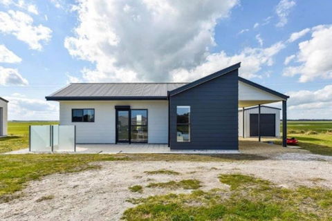 Plovers Rest At Cape Douglas - Accommodation Broadbeach 1