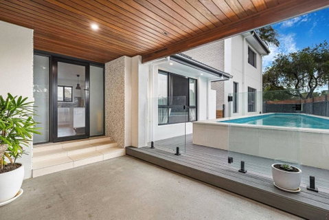 Pool House Hideaway - Accommodation Broadbeach 0