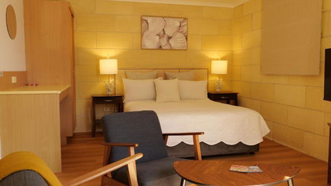 Portside Motel - Accommodation Broadbeach 2