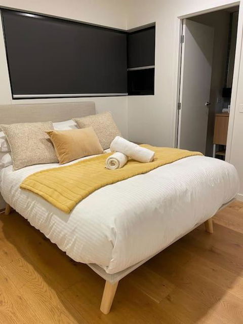 Preston - Entire Unit With 2 Beds 2 Baths - Accommodation Broadbeach 0
