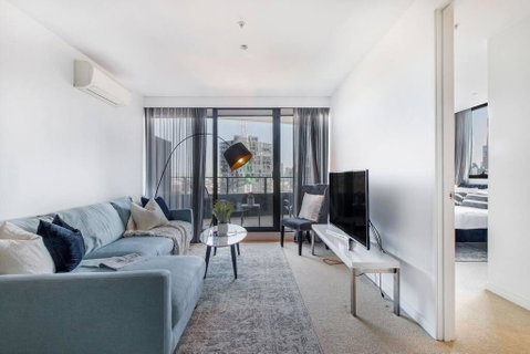 Premium Albert Park Grand Prix Apartment By Ready Set Host - Accommodation Broadbeach 0
