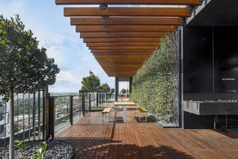 Premium Albert Park Grand Prix Apartment By Ready Set Host - Accommodation Broadbeach 3