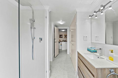 Prime Perth Apartment - Accommodation Broadbeach 2