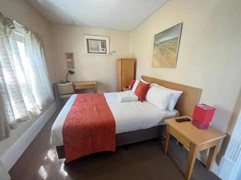Princes Lodge Motel - Accommodation Broadbeach 2