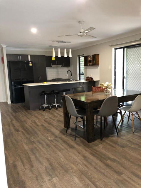 Private Bedroom Getaway - Accommodation Broadbeach 0