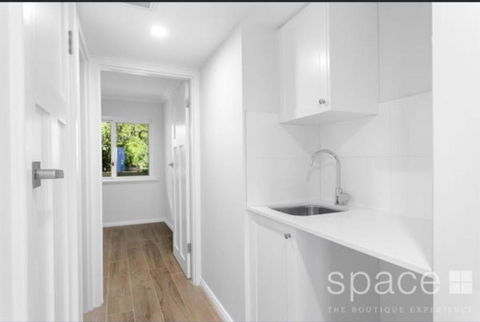 Quintessential Oceanview Apartment In Cottesloe - Accommodation Broadbeach 0