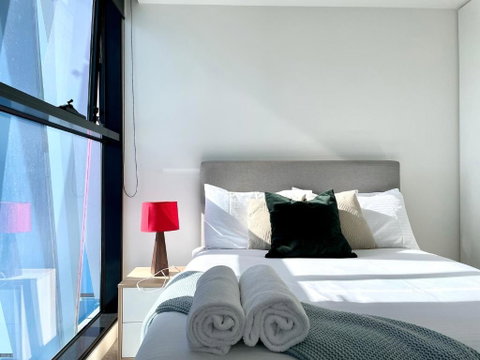 Readyset Apartments On Bouverie - Accommodation Broadbeach 1
