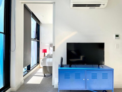 Readyset Apartments On Bouverie - Accommodation Broadbeach 0