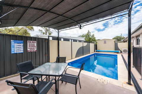 Athena Studio Units - Accommodation Broadbeach 3