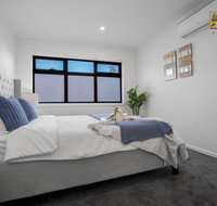 AU.JOY 3 Bed Townhouse Burwood 3 - Accommodation Broadbeach