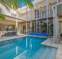 Augusta House - Accommodation Broadbeach