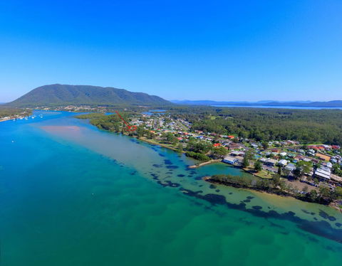 BANYANDAH 557 Ocean Drive NH - Accommodation Broadbeach 1