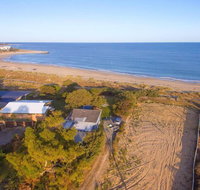 Beach Cottage In The Heart Of Mandurah - Accommodation Broadbeach