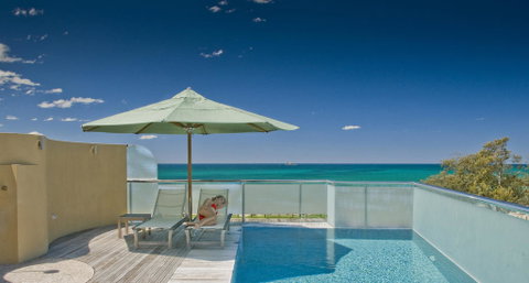 Beach Suites - Accommodation Broadbeach 0