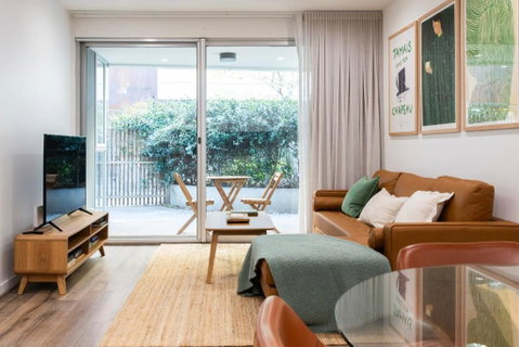 Richmond Retreat With Courtyard Parking - Accommodation Broadbeach 0