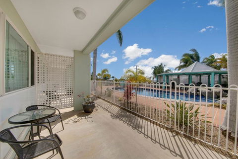 Reef Adventureland Motor Inn - Accommodation Broadbeach 1
