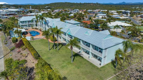 Reef Adventureland Motor Inn - Accommodation Broadbeach 0