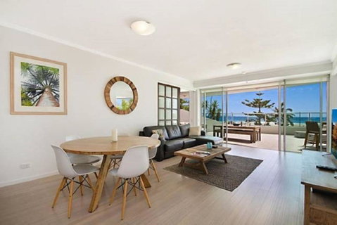 Reflections 202 - Accommodation Broadbeach 3