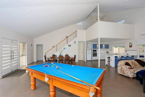 Relax At Falcon By The Bay - Accommodation Broadbeach 0