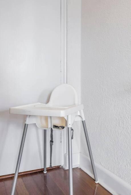 Resort Lifestyle Urban Apt - Pool, Gym, Sauna - Accommodation Broadbeach 2